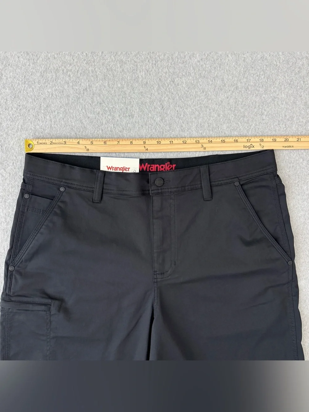 Wrangler Utility Shorts Mens 36 Black Performance Stretch Flex Waistband NWT